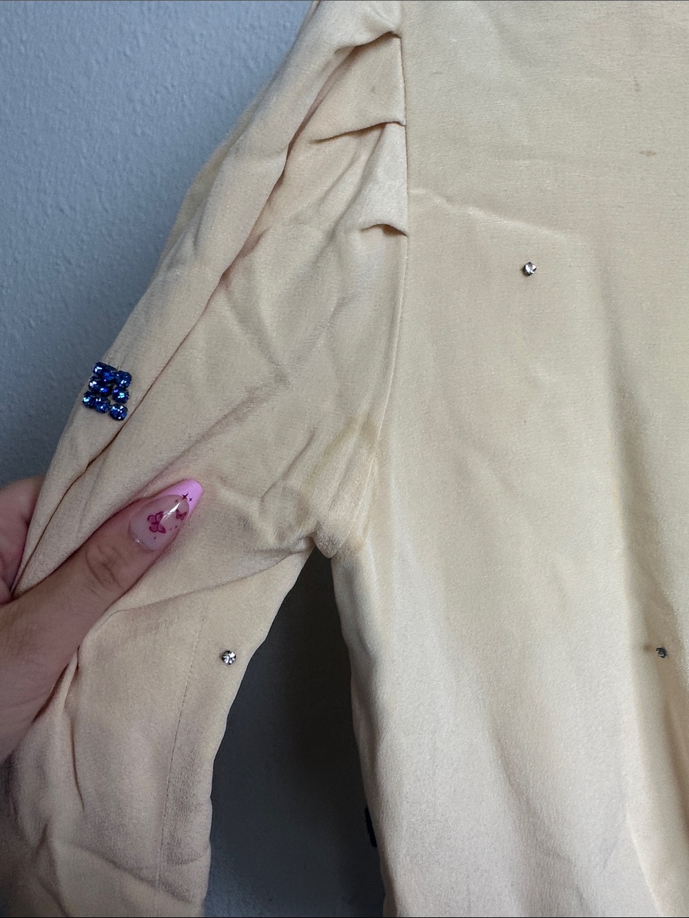 Vintage silk Chloe Cream Long-Sleeve Embellished blouse - Picture 13 of 15